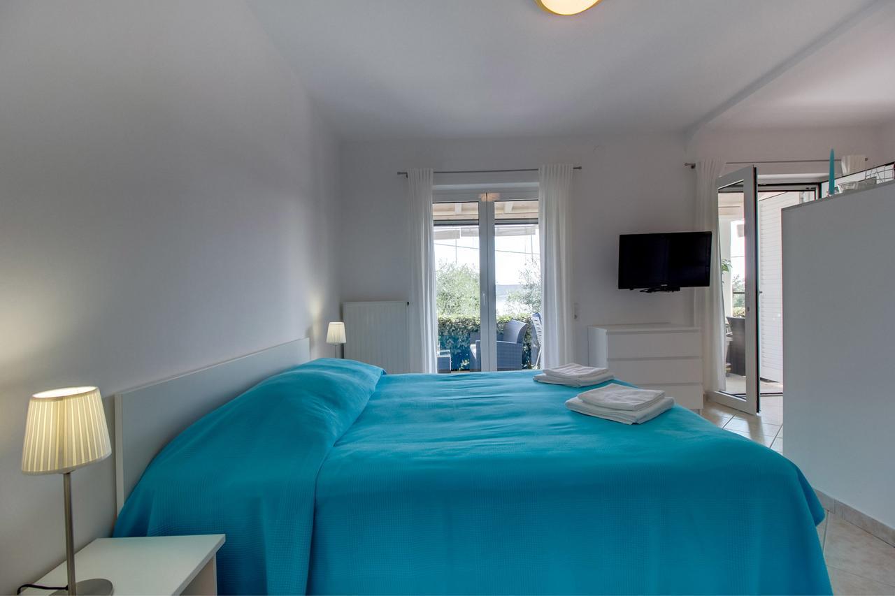 Apartments Del Sole نيغيزيني الغرفة الصورة